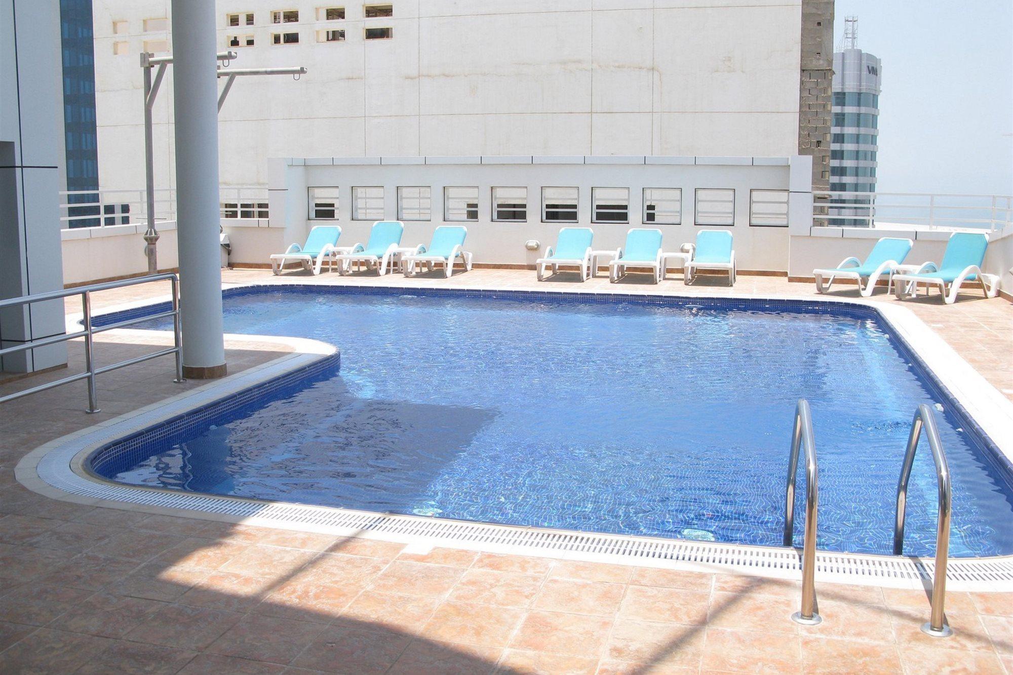 Tulip Hotel & Suites Manama Extérieur photo