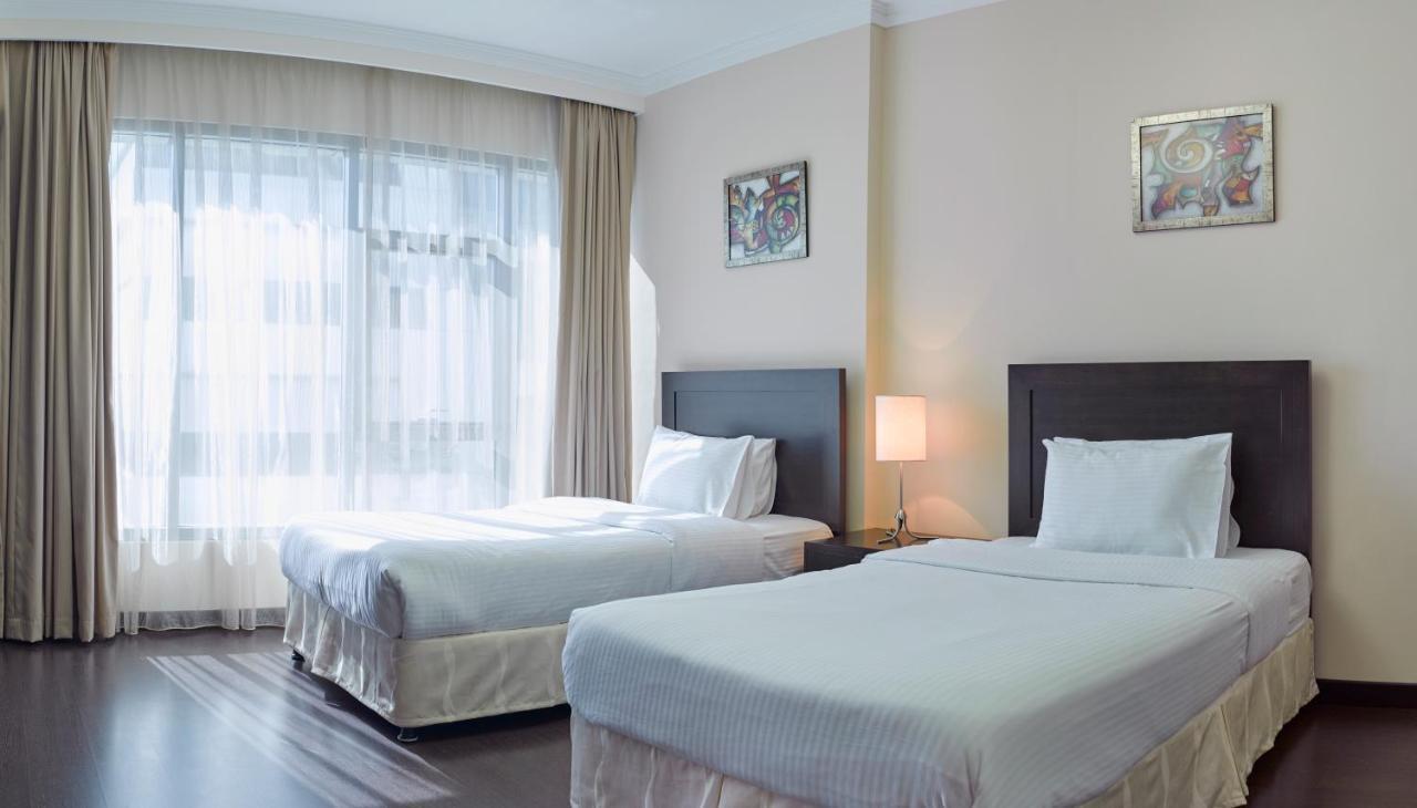 Tulip Hotel & Suites Manama Extérieur photo